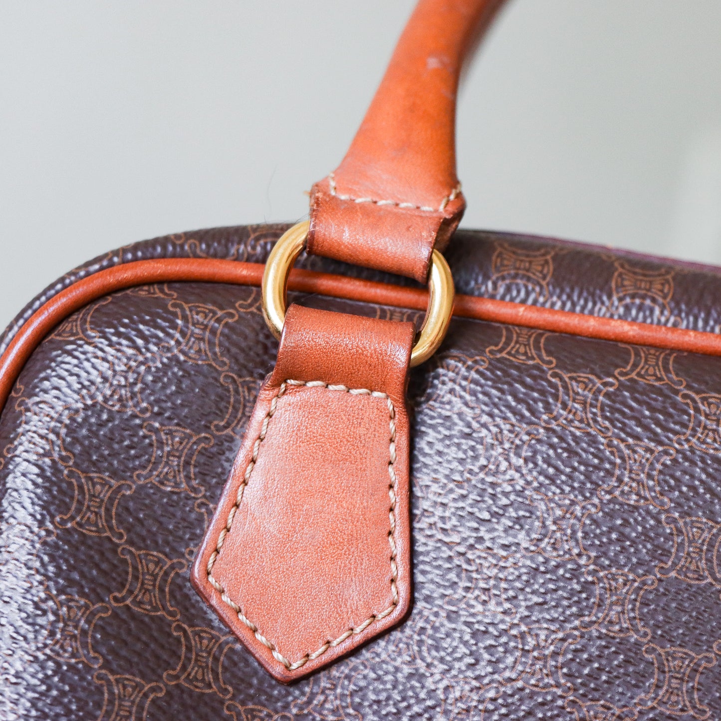 Vintage Celine 深色老花方形手提包 - Folklore